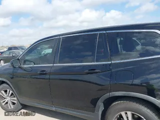 2017 Honda Pilot EX-L with VIN 5FNYF5H5XHB040842, listed as a IAAI auction lot 41778935 with 151,464 mi miles. Bid and sale history available at carsss.com. Image 14.