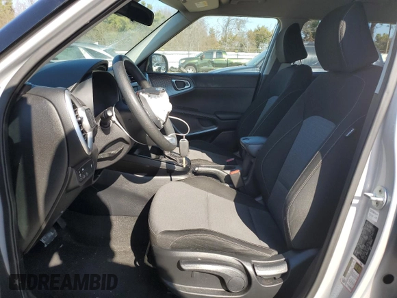 2020 Kia Soul S with VIN KNDJ23AU8L7000602, listed as a Copart auction lot 43921845 with 130,638 mi miles and Salvage Title. Bid and sale history available at carsss.com. Image 7.