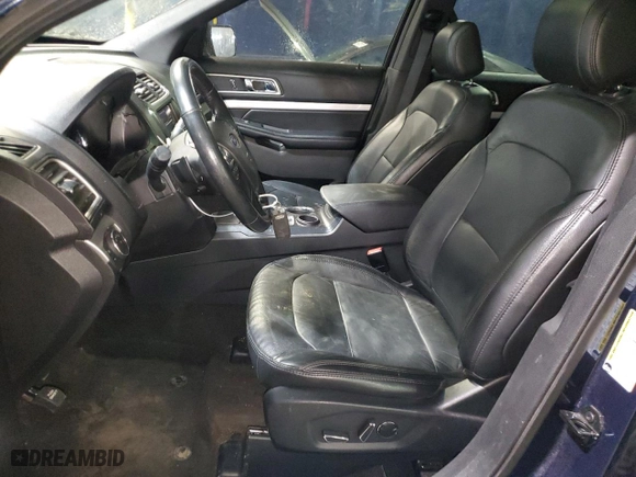 2017 Ford Explorer XLT with VIN 1FM5K7D82HGD83947, listed as a Copart auction lot 43919815 with 71,587 mi miles and Salvage Title. Bid and sale history available at carsss.com. Image 7.