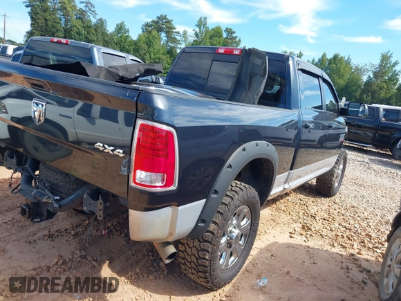 2016 Ram 2500 Laramie with VIN 3C6UR5FL8GG217024, listed as a IAAI auction lot 40235735 with 82,212 mi miles. Bid and sale history available at carsss.com. Image 4.