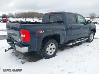 2007 Chevrolet Silverado 1500 LT w/1LT with VIN 3GCEK13367G527073, listed as a IAAI auction lot 41481444 with 169,642 mi miles. Bid and sale history available at carsss.com. Image 4.