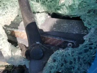 2000 Honda Accord LX z VIN 1HGCG5648YA015725, wystawiony jako Copart lot #56714905 z przebiegiem Nie podano mil oraz Szkoda całkowita • Salvage title. Historia ofert i sprzedaży dostępna na DreamBid. Obrazek 13.