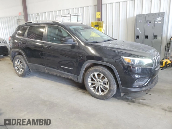 2021 Jeep Cherokee Latitude Lux with VIN 1C4PJLMN0MD150479, listed as a Copart auction lot 57290033 with 21,870 mi miles. Bid and sale history available at carsss.com. Image 4.