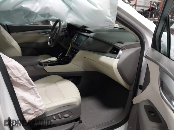 2020 Cadillac XT5 Premium Luxury AWD with VIN 1GYKNDRS4LZ163721, listed as a IAAI auction lot 41589733 with 41,776 mi miles and . Bid and sale history available at DreamBid. Image 5.