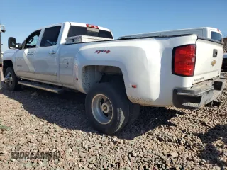 2015 Chevrolet Silverado 3500HD LTZ with VIN 1GC4K0E81FF138260, listed as a Copart auction lot 79938764 with 142,939 mi miles and Salvage Title. Bid and sale history available at carsss.com. Image 3.