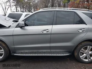 2013 Mercedes-Benz M-Class ML 350 with VIN 4JGDA5HB9DA244565, listed as a IAAI auction lot 41935797 with 152,495 mi miles. Bid and sale history available at carsss.com. Image 15.
