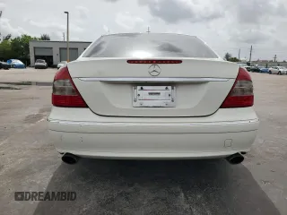 2008 Mercedes-Benz E 350 Luxury z VIN WDBUF56X88B250022, wystawiony jako Copart lot #59788895 z przebiegiem 110 565 mil mil oraz Szkoda całkowita • Salvage title. Historia ofert i sprzedaży dostępna na DreamBid. Obrazek 6.