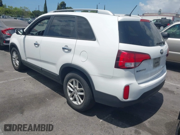 2015 Kia Sorento LX with VIN 5XYKT4A66FG657883, listed as a IAAI auction lot 42251180 with 216,932 mi miles and . Bid and sale history available at DreamBid. Image 3.