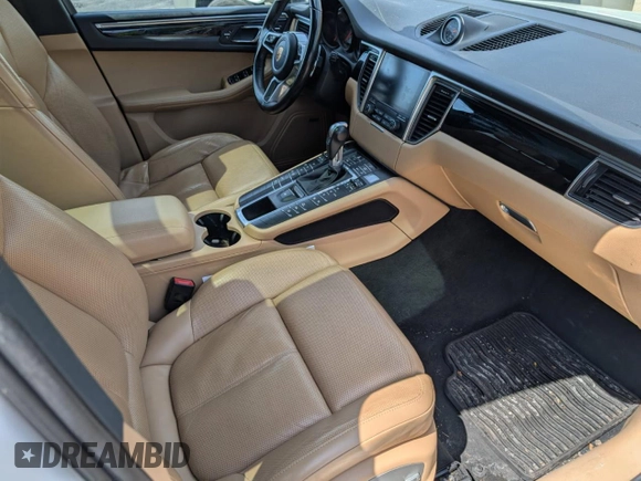 2018 Porsche Macan S z VIN WP1AB2A53JLB30292, wystawiony jako Copart lot #58527075 z przebiegiem 63 041 mil mil oraz Szkoda całkowita • Salvage title. Historia ofert i sprzedaży dostępna na DreamBid. Obrazek 5.