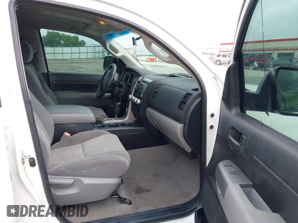 2010 Toyota Tundra z VIN 5TFUM5F14AX009280, wystawiony jako IAAI lot #42541661 z przebiegiem 280 107 mil mil oraz . Historia ofert i sprzedaży dostępna na DreamBid. Obrazek 5.