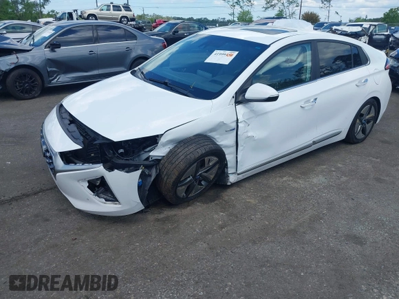 2020 Hyundai Ioniq Limited with VIN KMHC05LCXLU217578, listed as a IAAI auction lot 41999454 with 104,694 mi miles and . Bid and sale history available at DreamBid. Image 6.