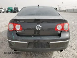 2006 Volkswagen Passat 3.6L V6 z VIN WVWDU73C66P127551, wystawiony jako Copart lot #56541475 z przebiegiem 103 826 mil mil oraz Szkoda całkowita • Salvage title. Historia ofert i sprzedaży dostępna na DreamBid. Obrazek 6.