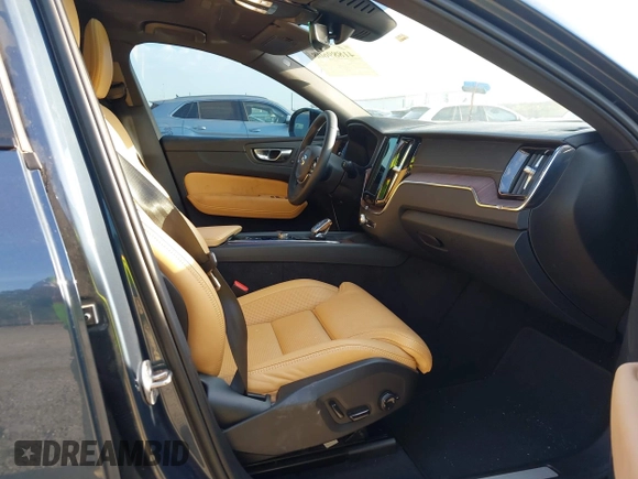 2023 Volvo XC60 z VIN YV4L12DX3P1278289, wystawiony jako IAAI lot #41889608 z przebiegiem 27 191 mil mil oraz . Historia ofert i sprzedaży dostępna na DreamBid. Obrazek 5.