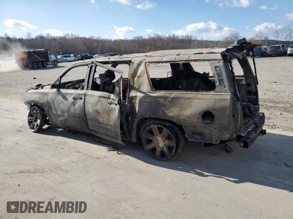 2015 Cadillac Escalade z VIN 1GYS4GKJ9FR105663, wystawiony jako Copart lot #50601235 z przebiegiem Nie podano mil oraz Szkoda całkowita • Salvage title. Historia ofert i sprzedaży dostępna na DreamBid. Obrazek 2.