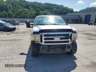 2005 Ford F-350 XL z VIN 1FTWW31P55EA70013, wystawiony jako Copart lot #62473005 z przebiegiem 205 642 mil mil oraz Szkoda całkowita • Salvage title. Historia ofert i sprzedaży dostępna na DreamBid. Obrazek 5.