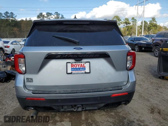 2022 Ford Explorer ST-Line with VIN 1FMSK7KH3NGC31810, listed as a Copart auction lot 84958304 with 42,593 mi miles and Salvage Title. Bid and sale history available at carsss.com. Image 6.