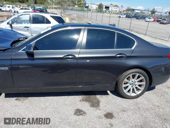 2014 BMW 5 Series 535i with VIN WBA5B1C54ED477525, listed as a IAAI auction lot 41692887 with 122,288 mi miles. Bid and sale history available at carsss.com. Image 14.