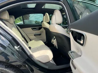 2022 Mercedes-Benz C 300 with VIN W1KAF4GB7NR052039, listed as a Copart auction lot 65096135 with 65,159 mi miles and Clean title. Bid and sale history available at DreamBid. Image 6.