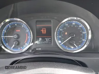 2019 Toyota Corolla L z VIN 2T1BURHEXKC200801, wystawiony jako IAAI lot #42289440 z przebiegiem 114 765 mil mil oraz . Historia ofert i sprzedaży dostępna na DreamBid. Obrazek 7.