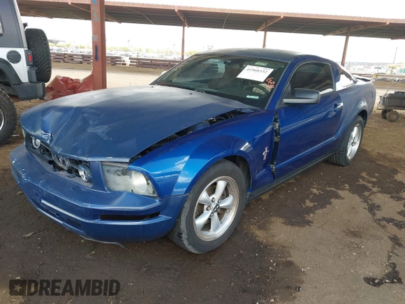 2007 Ford Mustang Deluxe with VIN 1ZVFT80N575334160, listed as a IAAI auction lot 41960332 with 160,283 mi miles. Bid and sale history available at carsss.com. Image 2.