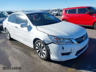 2015 Honda Accord Hybrid Touring with VIN 1HGCR6F71FA004301, listed as a IAAI auction lot 41356224 with NaN miles. Bid and sale history available at carsss.com. Image 1.