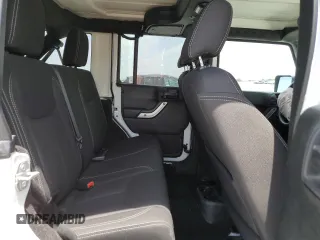 2018 Jeep Wrangler Unlimited Sahara z VIN 1C4BJWEGXJL838339, wystawiony jako Copart lot #54161375 z przebiegiem 70 556 mil mil oraz Szkoda całkowita • Salvage title. Historia ofert i sprzedaży dostępna na DreamBid. Obrazek 10.