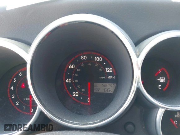 2005 Pontiac Vibe z VIN 5Y2SL63885Z477153, wystawiony jako IAAI lot #42344152 z przebiegiem 136 757 mil mil oraz . Historia ofert i sprzedaży dostępna na DreamBid. Obrazek 7.