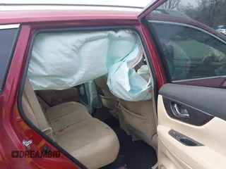2016 Nissan Rogue SV z VIN 5N1AT2MV3GC888891, wystawiony jako IAAI lot #42031756 z przebiegiem 61 119 mil mil oraz . Historia ofert i sprzedaży dostępna na DreamBid. Obrazek 8.