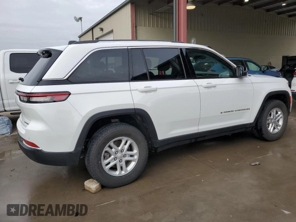 2024 Jeep Grand Cherokee Laredo X with VIN 1C4RJGAG1RC680740, listed as a Copart auction lot 41856805 with 45,235 mi miles and Clean title. Bid and sale history available at DreamBid. Image 3.