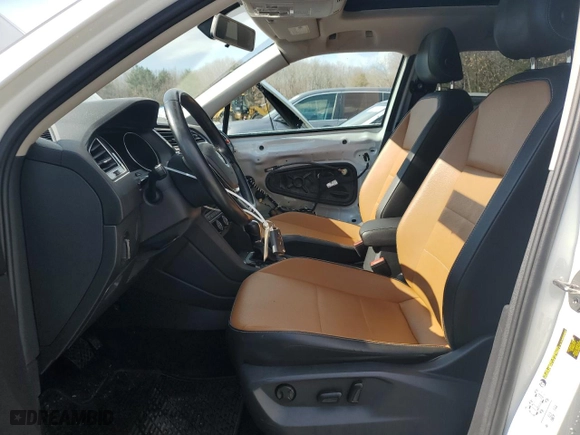2019 Volkswagen Tiguan SE with VIN 3VV2B7AXXKM101524, listed as a Copart auction lot 49602425 with 55,534 mi miles and Salvage Title. Bid and sale history available at carsss.com. Image 7.