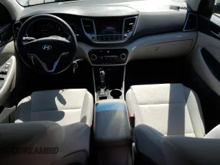 2017 Hyundai Tucson SE с VIN KM8J3CA49HU297543, выставлен на аукционе Copart как лот 55677775 с пробегом 95 237 миль миль и Списание • Salvage title. История ставок и продаж доступна на DreamBid. Изображение 8.