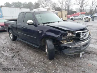 1999 Ford F-150 Work Series with VIN 1FTRX17W7XNB14383, listed as a IAAI auction lot 41428355 with 1 mi miles. Bid and sale history available at carsss.com. Image 1.