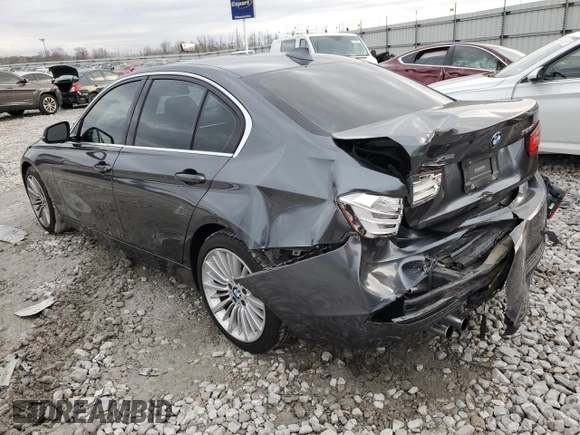 2013 BMW 3 Series 328i xDrive с VIN WBA3B5G51DNS03880, выставлен на аукционе Copart как лот 42615265 с пробегом 116 088 миль миль и Списание • Salvage title. История ставок и продаж доступна на DreamBid. Изображение 2.