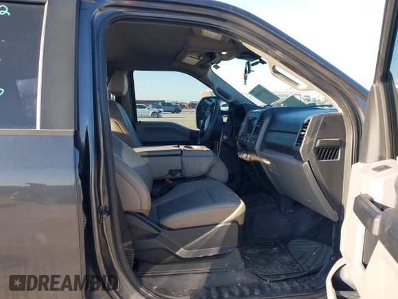 2020 Ford F-250 XL z VIN 1FT7W2B62LED48805, wystawiony jako IAAI lot #41394509 z przebiegiem 89 189 mil mil oraz . Historia ofert i sprzedaży dostępna na DreamBid. Obrazek 5.