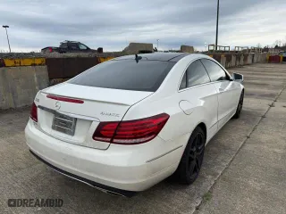 2014 Mercedes-Benz E-Class E 350 with VIN WDDKJ8JB8EF250312, listed as a Copart auction lot 54257595 with 155,164 mi miles and Clean Title. Bid and sale history available at carsss.com. Image 4.