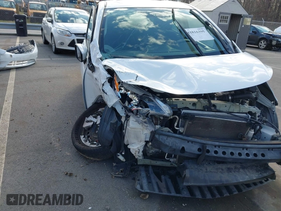 2016 Nissan Note S z VIN 3N1CE2CP0GL384560, wystawiony jako IAAI lot #41816395 z przebiegiem 96 941 mil mil oraz . Historia ofert i sprzedaży dostępna na DreamBid. Obrazek 13.