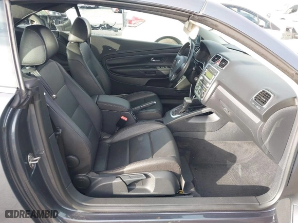 2008 Volkswagen Eos Turbo with VIN WVWBA71F28V015647, listed as a IAAI auction lot 41473226 with NaN miles. Bid and sale history available at carsss.com. Image 5.