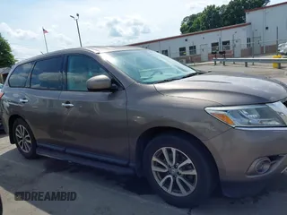 2014 Nissan Pathfinder SL with VIN 5N1AR2MN4EC656991, listed as a IAAI auction lot 42478585 with 153,511 mi miles and . Bid and sale history available at DreamBid. Image 13.