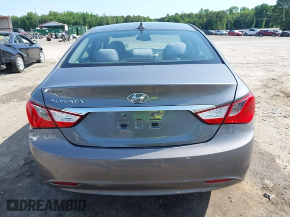 2013 Hyundai Sonata GLS z VIN 5NPEB4AC1DH700618, wystawiony jako IAAI lot #42306434 z przebiegiem 161 094 mil mil oraz . Historia ofert i sprzedaży dostępna na DreamBid. Obrazek 16.