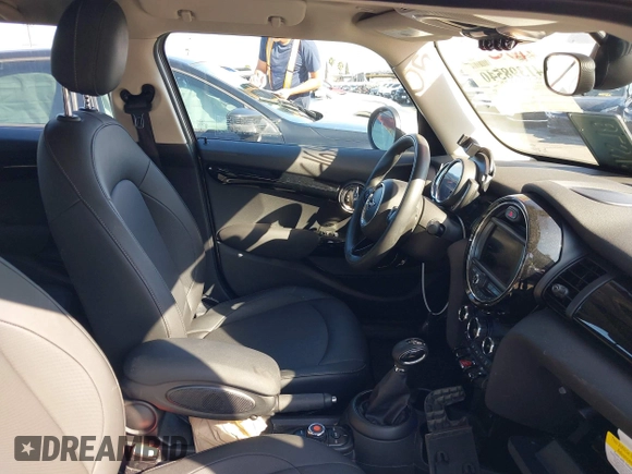 2019 MINI Hardtop 4 Door Cooper with VIN WMWXU1C59K2L24715, listed as a IAAI auction lot 41398540 with 6,052 mi miles and . Bid and sale history available at DreamBid. Image 5.
