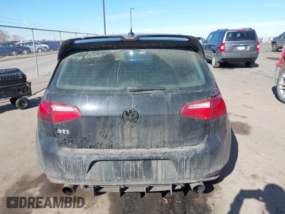 2015 Volkswagen Golf GTI SE with VIN 3VW5T7AU8FM022628, listed as a IAAI auction lot 41657843 with 186,457 mi miles. Bid and sale history available at carsss.com. Image 16.