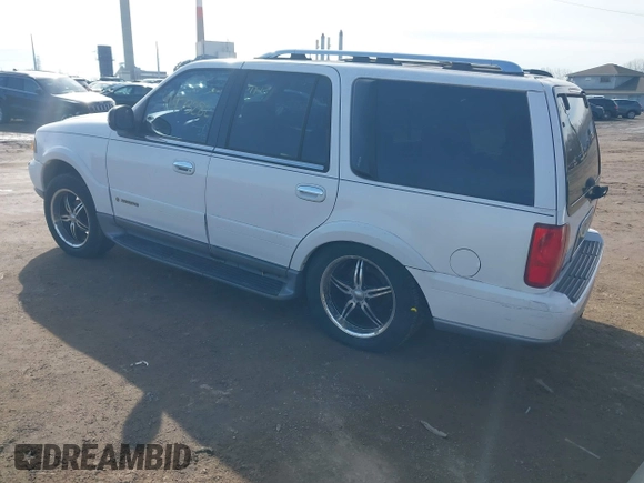 2001 Lincoln Navigator z VIN 5LMFU28R51LJ32175, wystawiony jako IAAI lot #41473282 z przebiegiem 231 832 mil mil oraz . Historia ofert i sprzedaży dostępna na DreamBid. Obrazek 3.