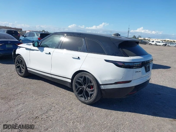 2024 Land Rover Range Rover Velar Dynamic SE with VIN SALYL2EX1RA370322, listed as a IAAI auction lot 41572336 with 32,939 mi miles. Bid and sale history available at carsss.com. Image 3.