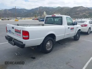2006 Ford Ranger XL z VIN 1FTYR10U76PA41520, wystawiony jako IAAI lot #41902021 z przebiegiem 129 929 mil mil oraz . Historia ofert i sprzedaży dostępna na DreamBid. Obrazek 4.