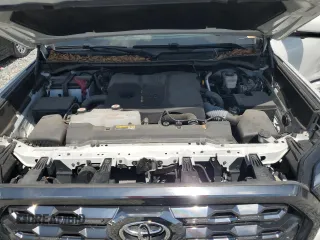 2023 Toyota Tundra Platinum with VIN 5TFNA5DB6PX097041, listed as a Copart auction lot 61903835 with 34,547 mi miles and Salvage title. Bid and sale history available at DreamBid. Image 12.