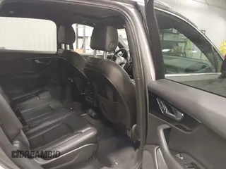 2017 Audi Q7 Premium Plus with VIN WA1LAAF73HD026692, listed as a IAAI auction lot 41938847 with 159,257 mi miles. Bid and sale history available at carsss.com. Image 8.