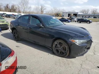 2020 Alfa Romeo Giulia Ti Sport z VIN ZARFANBN8L7638821, wystawiony jako Copart lot #49105635 z przebiegiem 41 052 mil mil oraz Szkody całkowita. Historia ofert i sprzedaży dostępna na DreamBid. Obrazek 4.