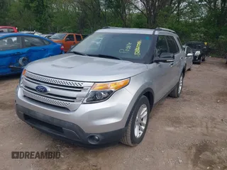 2013 Ford Explorer XLT with VIN 1FM5K7D8XDGC48662, listed as a IAAI auction lot 42182134 with 220,064 mi miles. Bid and sale history available at carsss.com. Image 17.