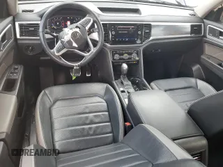 2023 Volkswagen Atlas SEL Premium R-Line z VIN 1V2FR2CA1PC501812, wystawiony jako Copart lot #68935884 z przebiegiem 42 736 mil mil oraz Szkoda całkowita • Salvage title. Historia ofert i sprzedaży dostępna na DreamBid. Obrazek 8.