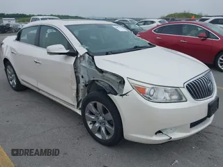 2013 Buick LaCrosse Leather z VIN 1G4GC5E3XDF207001, wystawiony jako IAAI lot #42432746 z przebiegiem 249 000 mil mil oraz . Historia ofert i sprzedaży dostępna na DreamBid. Obrazek 1.